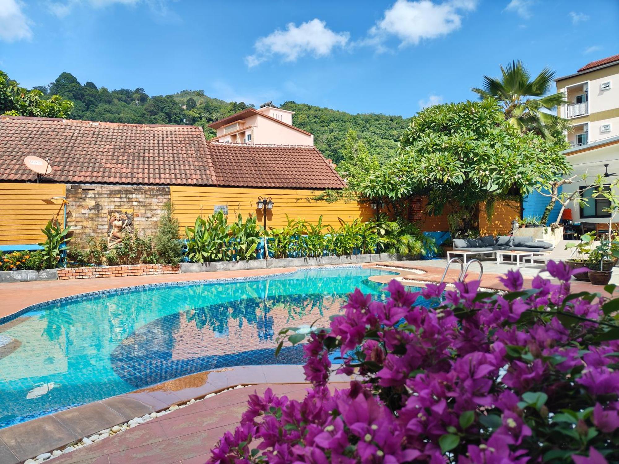 Baankasemsuk Resort 般咔 深宿 Patong Exteriör bild