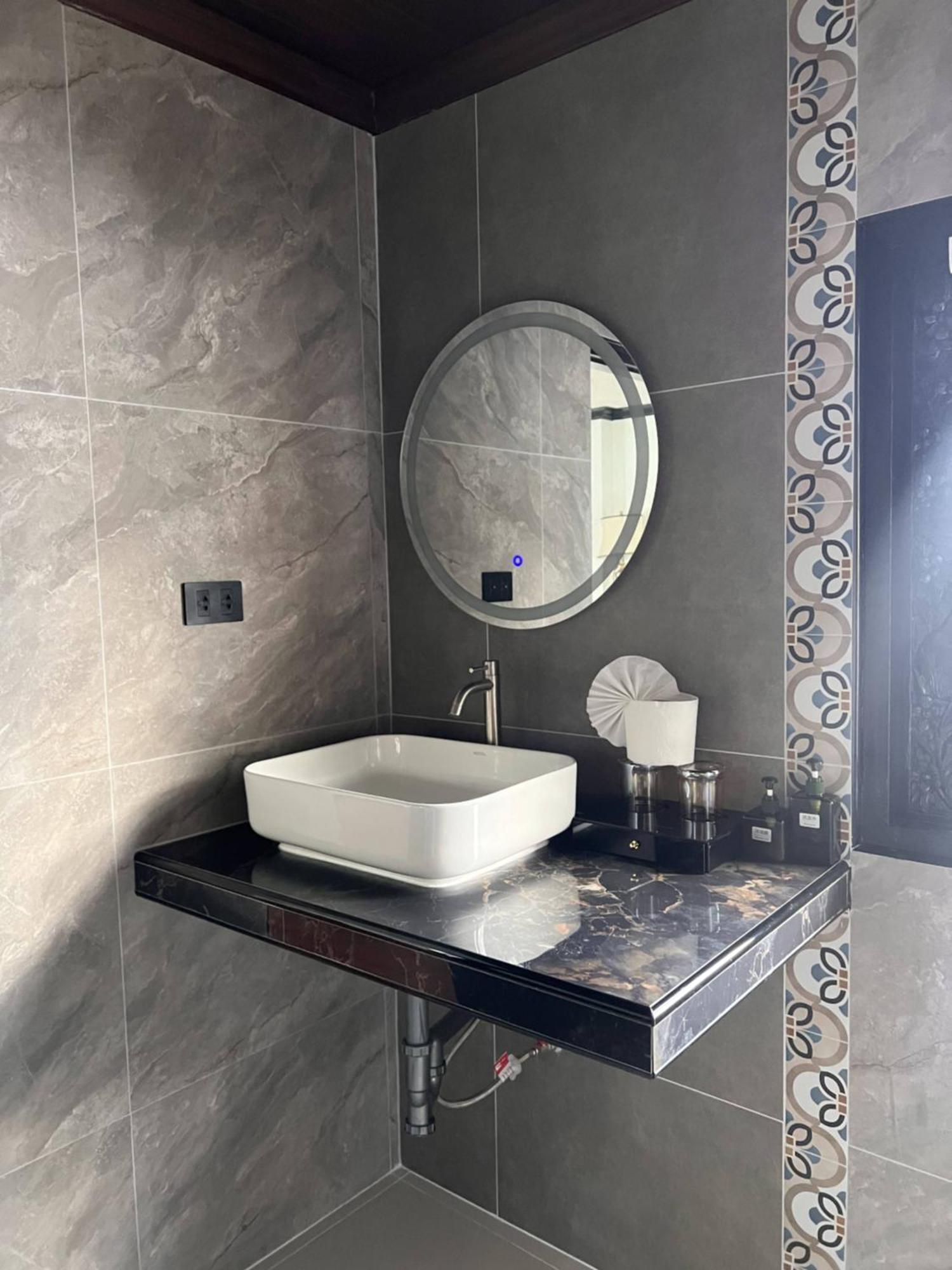 Baankasemsuk Resort 般咔 深宿 Patong Exteriör bild