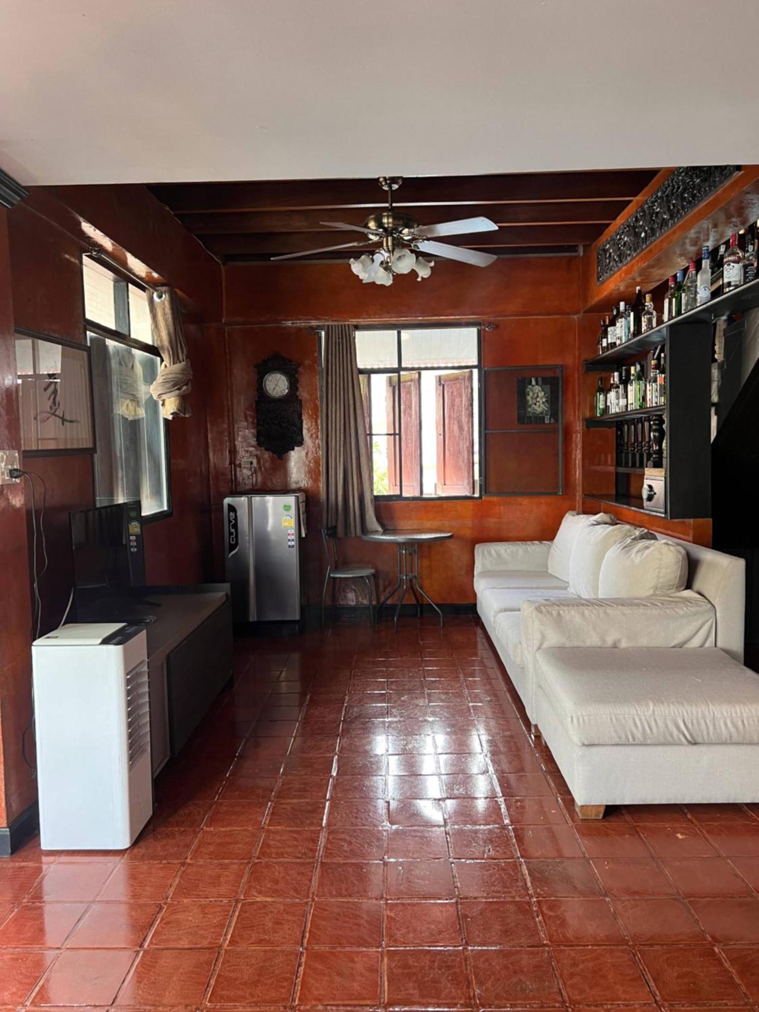 Baankasemsuk Resort 般咔 深宿 Patong Exteriör bild