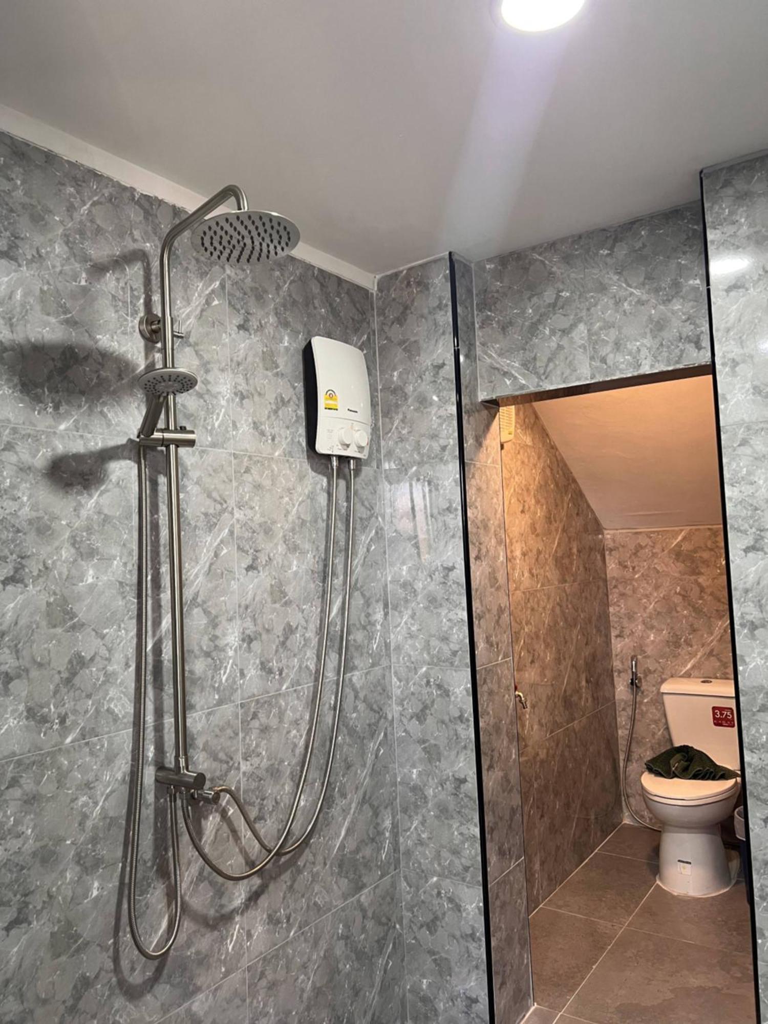 Baankasemsuk Resort 般咔 深宿 Patong Exteriör bild