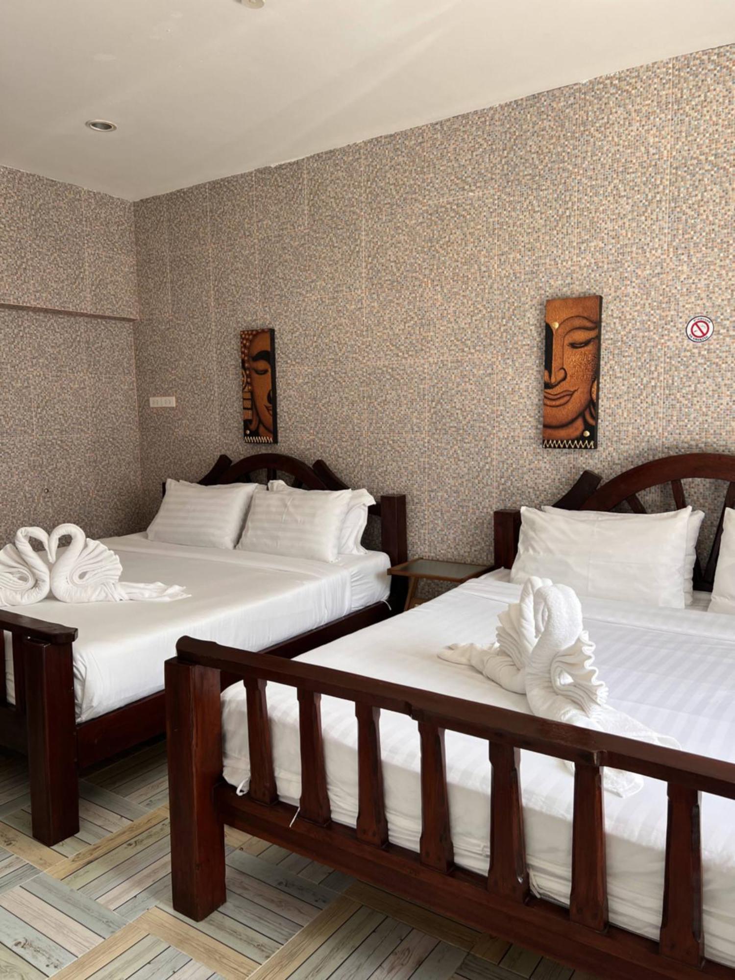 Baankasemsuk Resort 般咔 深宿 Patong Exteriör bild